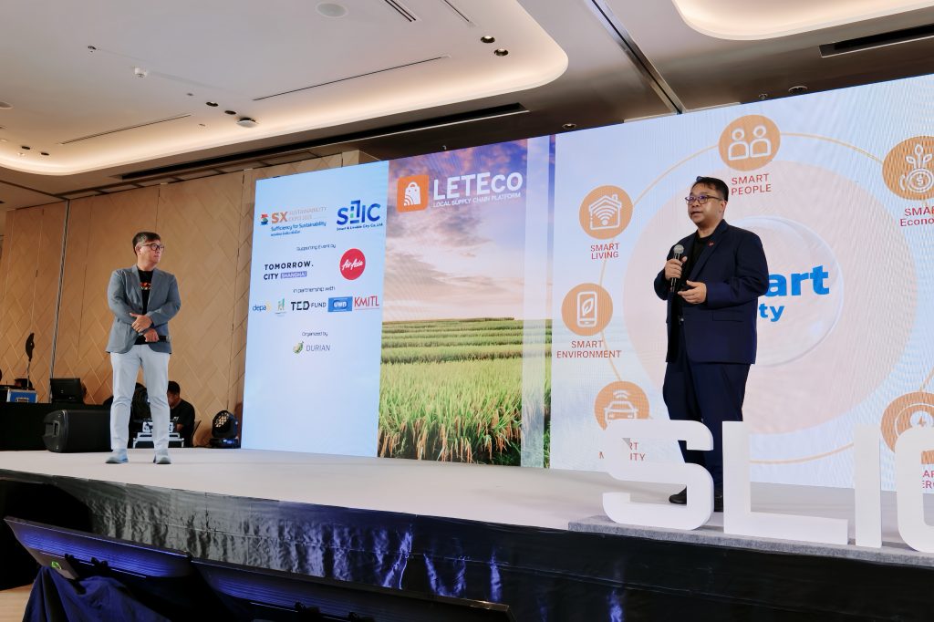 {"ARInfo":{"IsUseAR":false},"Version":"1.0.0","MakeupInfo":{"IsUseMakeup":false},"FaceliftInfo":{"IsChangeEyeLift":false,"IsChangeFacelift":false,"IsChangePostureLift":false,"IsChangeNose":false,"IsChangeFaceChin":false,"IsChangeMouth":false,"IsChangeThinFace":false},"BeautyInfo":{"SwitchMedicatedAcne":false,"IsAIBeauty":false,"IsBrightEyes":false,"IsSharpen":false,"IsOldBeauty":false,"IsReduceBlackEyes":false},"HandlerInfo":{"AppName":2},"FilterInfo":{"IsUseFilter":false}}